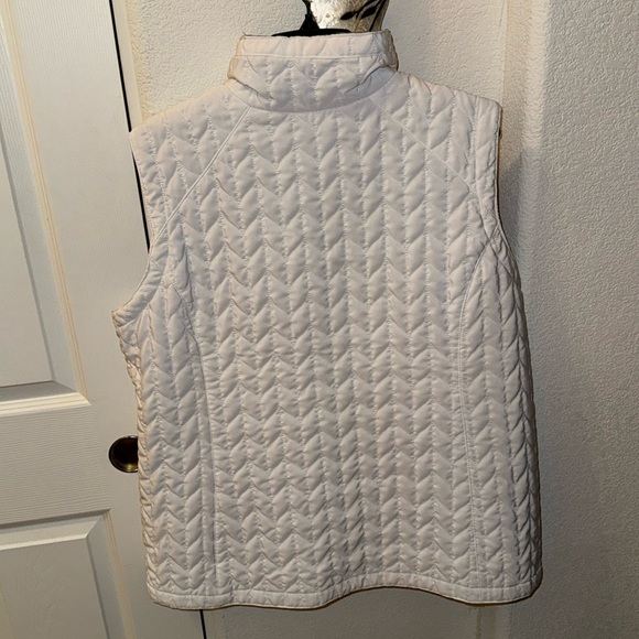 Woman’s Jacket - Picture 2 of 4